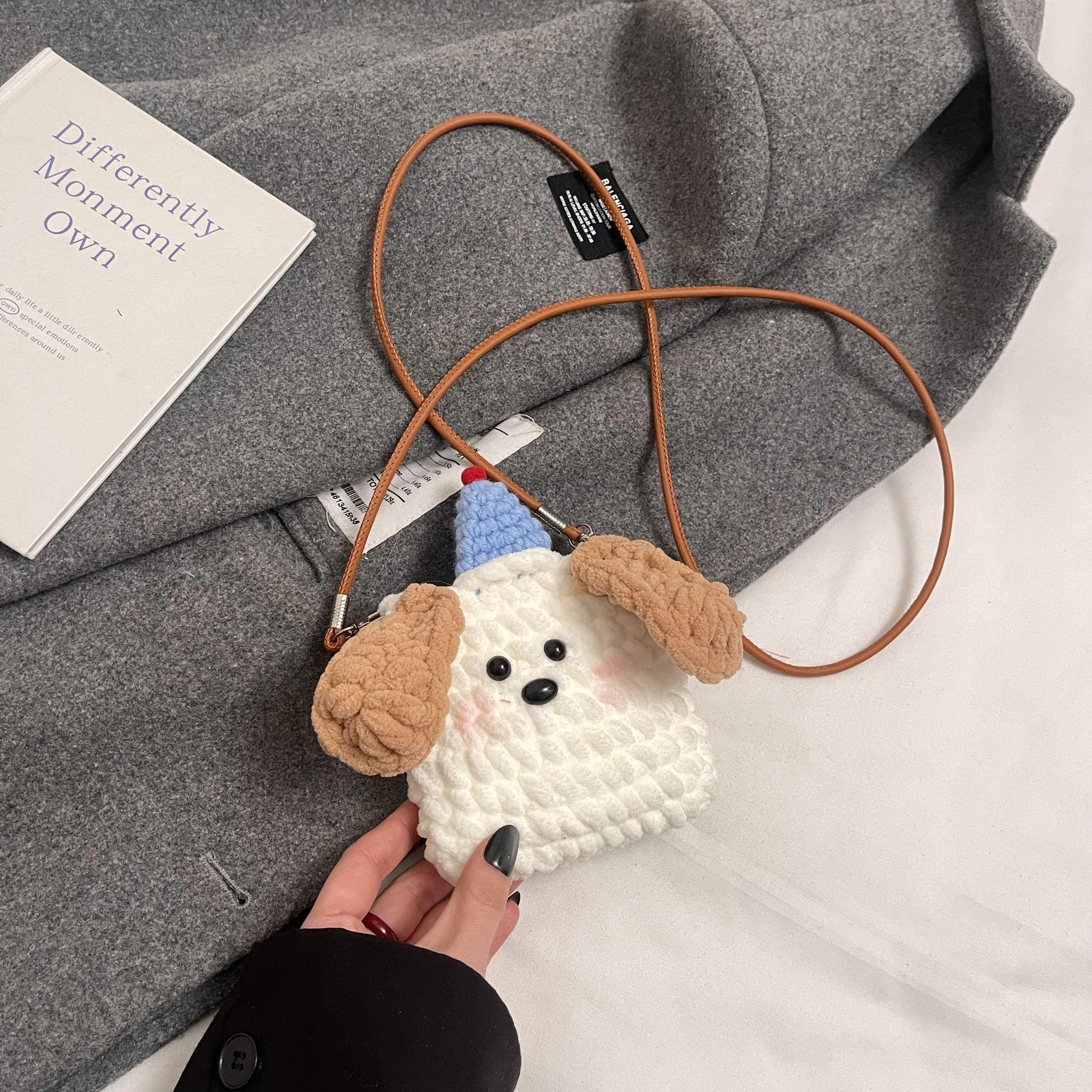 2025 Summer Quirky Cute Knitted Dog Mini Crossbody Phone Bag for Women - Trendy Fashion Accessory 2025 Summer Quirky Cute Knitted Dog Mini Crossbody Phone Bag for Women - Trendy Fashion Accessory