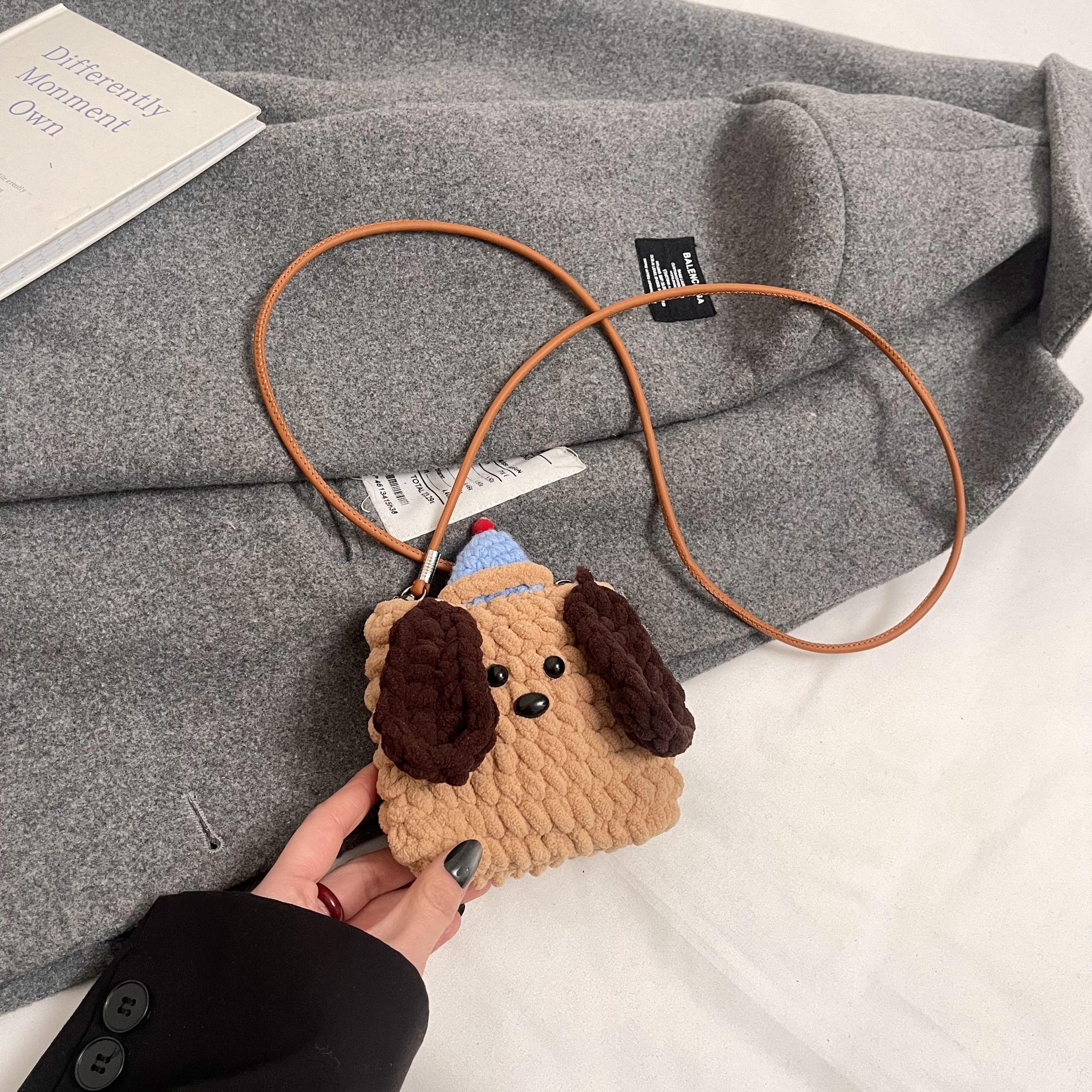 2025 Summer Quirky Cute Knitted Dog Mini Crossbody Phone Bag for Women - Trendy Fashion Accessory 2025 Summer Quirky Cute Knitted Dog Mini Crossbody Phone Bag for Women - Trendy Fashion Accessory