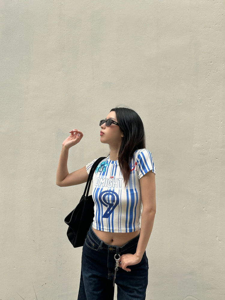 2025 Summer Women's Blue Striped Tight Round Neck T-Shirt - Trendy Jersey Style, Short Sleeve, Casual Fashion 2025 Summer Women's Blue Striped Tight Round Neck T-Shirt - Trendy Jersey Style, Short Sleeve, Casual Fashion