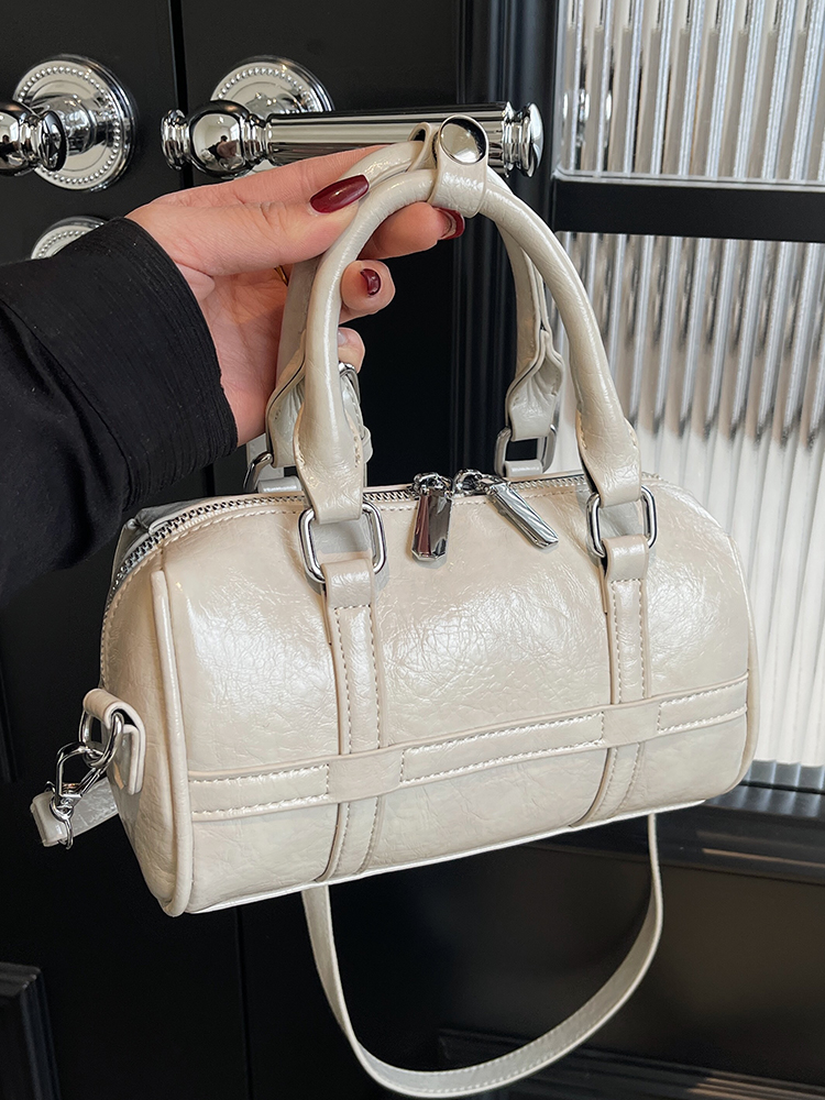 2025 Summer Women's Handheld Bowling Bag - Minimalist Pleated Crossbody Bag, Trendy Niche Style for Fashion Lovers 2025 Summer Women's Handheld Bowling Bag - Minimalist Pleated Crossbody Bag, Trendy Niche Style for Fashion Lovers