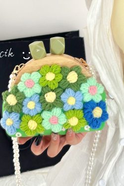 2025 Summer Women's High-End Versatile Beach Bag, Pearl Crossbody Shell Bag in Rural Style