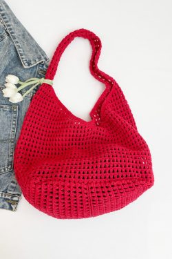 2025 Summer Women's Large Capacity Hollow Woven Beach Bucket Bag - Trendy Simple Design for Coastal Adventures