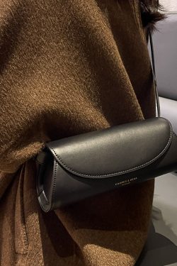 2025 Trendy Retro Crossbody Small Bag - Women's High-End Baguette Underarm Shoulder Bag