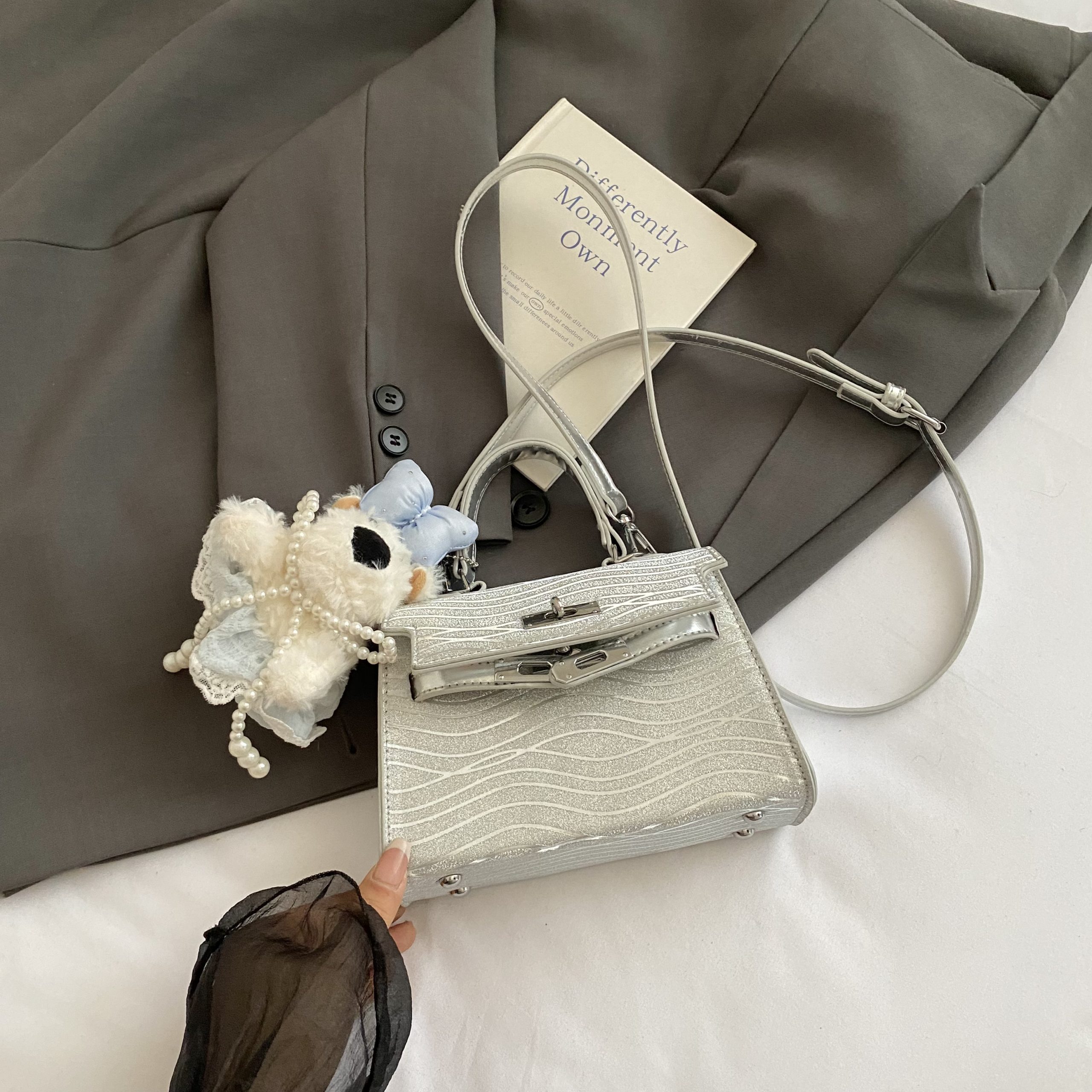 2025 Trendy Silver Kelly Handbag for Women - Versatile Small Square Shoulder Crossbody Bag 2025 Trendy Silver Kelly Handbag for Women - Versatile Small Square Shoulder Crossbody Bag