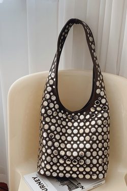 2025 Winter Trendy Underarm Bucket Bag - High-End Versatile Shoulder Bag for Office Commuting and Everyday Style