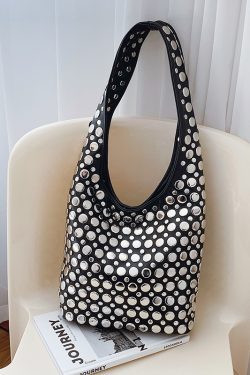 2025 Winter Trendy Underarm Bucket Bag - High-End Versatile Shoulder Bag for Office Commuting and Everyday Style