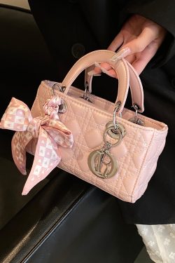 2025 Winter Women's High-End Diamond Quilted Crossbody Handbag, Small Chanel-Style Shoulder Bag, Versatile Fashion Accessory