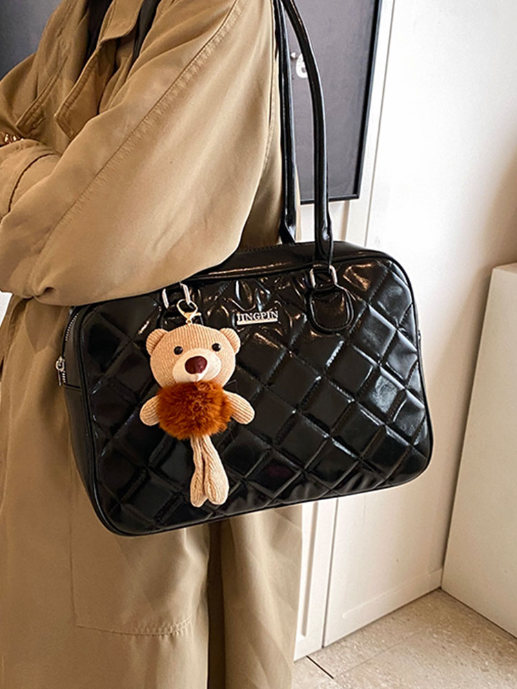 2025 Winter Women's Minimalist Diamond-Patterned Handheld Travel Bag, Chic Shoulder Bag, High-End Underarm Style 2025 Winter Women's Minimalist Diamond-Patterned Handheld Travel Bag, Chic Shoulder Bag, High-End Underarm Style