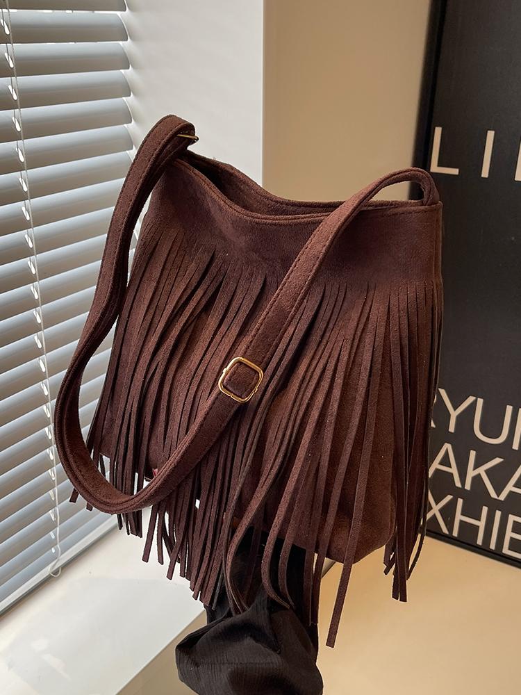 2025 Women's Autumn Winter Retro Korean Style Tassel Small Square Shoulder Bag - High-End Minimalist Fashion Accessory 2025 Women's Autumn Winter Retro Korean Style Tassel Small Square Shoulder Bag - High-End Minimalist Fashion Accessory