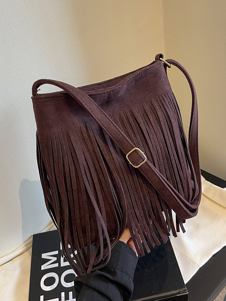 2025 Women's Autumn Winter Retro Korean Style Tassel Small Square Shoulder Bag - High-End Minimalist Fashion Accessory 2025 Women's Autumn Winter Retro Korean Style Tassel Small Square Shoulder Bag - High-End Minimalist Fashion Accessory