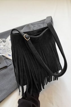 2025 Women's Autumn Winter Retro Korean Style Tassel Small Square Shoulder Bag - High-End Minimalist Fashion Accessory