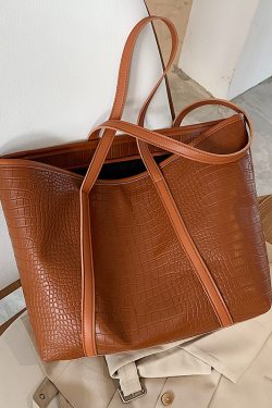 2025 Women's High-End Large Capacity Tote Bag - Versatile Commuting Shoulder Bag for Autumn and Winter Fashion
