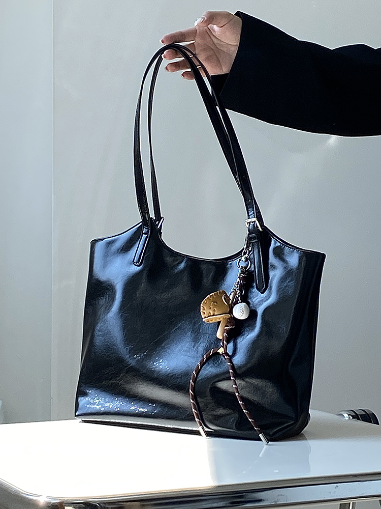 2025 Women's Korean Style Large Capacity Tote Bag - Versatile Professional Commuter Shoulder Handbag 2025 Women's Korean Style Large Capacity Tote Bag - Versatile Professional Commuter Shoulder Handbag