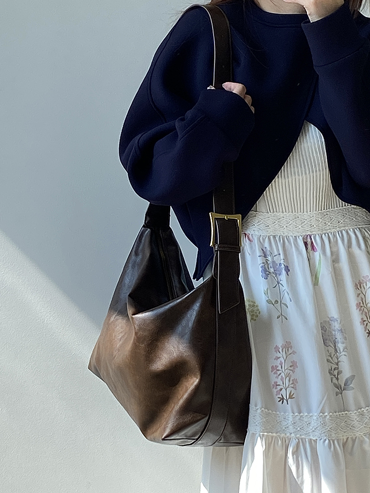 2025 Women's Korean Style Literary Retro Tote Bag - Large Capacity Commuter Shoulder & Crossbody Bag 2025 Women's Korean Style Literary Retro Tote Bag - Large Capacity Commuter Shoulder & Crossbody Bag