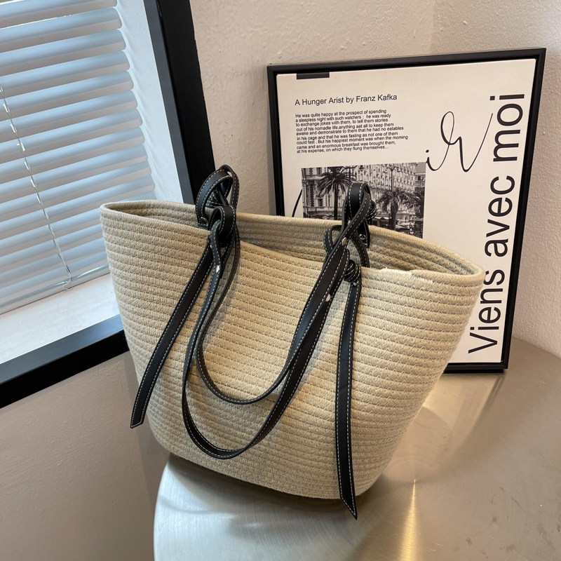 2025 Women's Large Capacity Grass-Woven Tote Bag, Versatile Fashionable Shoulder Bag for Spring and Summer 2025 Women's Large Capacity Grass-Woven Tote Bag, Versatile Fashionable Shoulder Bag for Spring and Summer