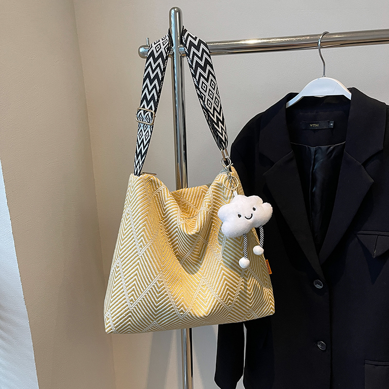 2025 Women's Large Capacity Plaid Canvas Tote Bag - Stylish Shoulder & Crossbody Bag for Students and Commuting 2025 Women's Large Capacity Plaid Canvas Tote Bag - Stylish Shoulder & Crossbody Bag for Students and Commuting