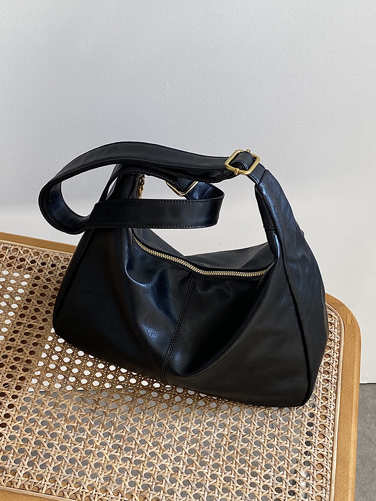 2025 Women's Large Capacity Shoulder Crossbody Bag - Simple Versatile Design for College Commuter Style 2025 Women's Large Capacity Shoulder Crossbody Bag - Simple Versatile Design for College Commuter Style