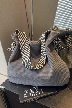 2025 Women's Large-Capacity Single-Shoulder Velvet Tote Bag - Versatile Commuting Bag for Spring and Summer Lazy Style