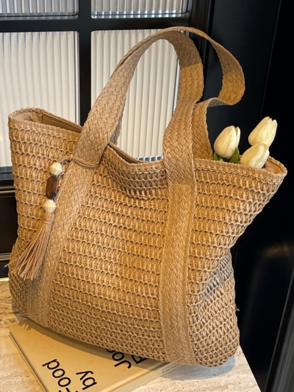2025 Women's Large Capacity Straw Tote Bag - Woven Commuter Shoulder Bag for Spring and Summer Beach Vacations 2025 Women's Large Capacity Straw Tote Bag - Woven Commuter Shoulder Bag for Spring and Summer Beach Vacations