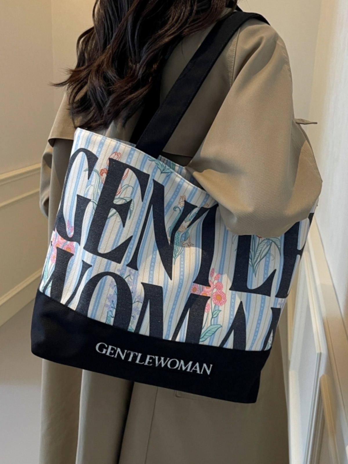 2025 Women's Letter Canvas Bag - Versatile Large Capacity Commuter Tote for Students, Stylish Shoulder Handbag 2025 Women's Letter Canvas Bag - Versatile Large Capacity Commuter Tote for Students, Stylish Shoulder Handbag