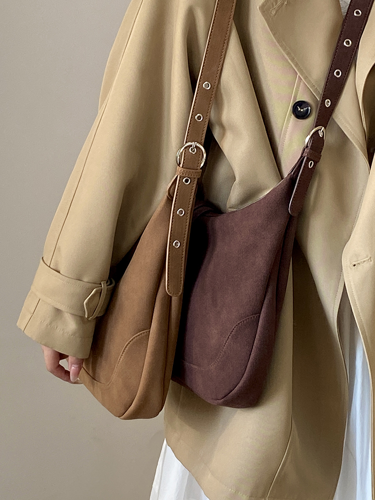 2025 Women's Matte Retro Saddle Bag - Versatile Crossbody Shoulder Bag for Commuting, Niche Design, Chic Everyday Style 2025 Women's Matte Retro Saddle Bag - Versatile Crossbody Shoulder Bag for Commuting, Niche Design, Chic Everyday Style