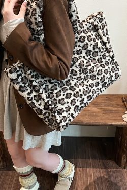 2025 Women's Plush Leopard Print Tote Bag - Fluffy Shoulder Bag with Large Capacity for Spring and Summer Fashion