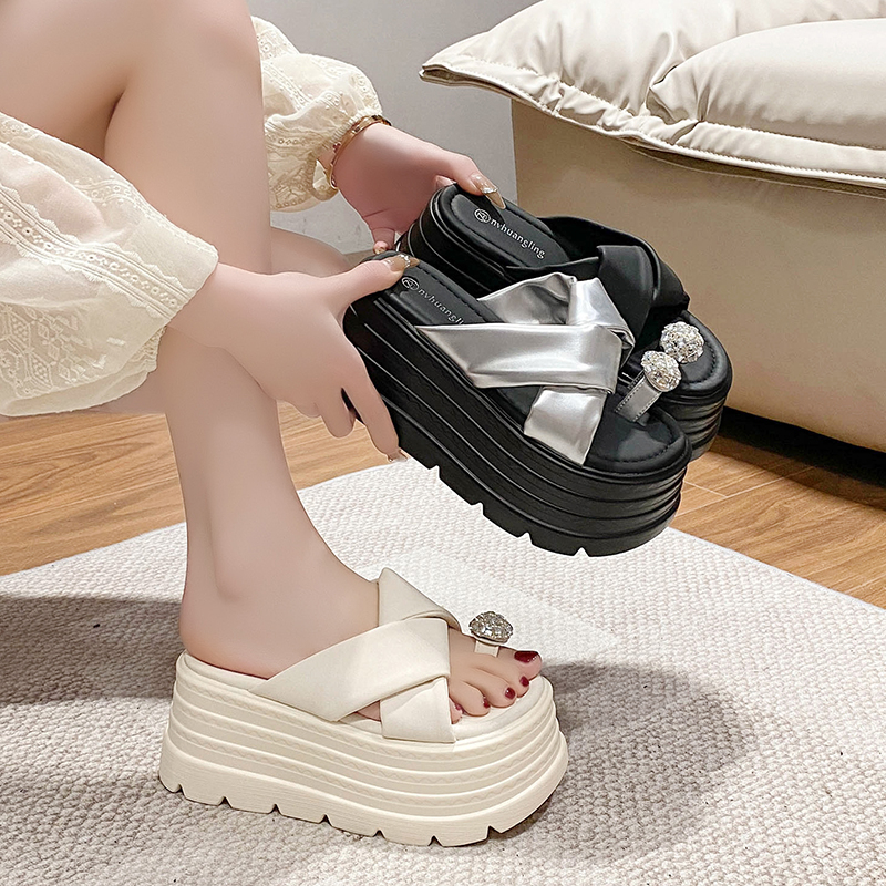 2025 Women's Rhinestone Open-Toe Sandals - 8cm Thick-Soled Platform Slippers for Summer Outdoor Wear, Height-Increasing, Petite Sizes 2025 Women's Rhinestone Open-Toe Sandals - 8cm Thick-Soled Platform Slippers for Summer Outdoor Wear, Height-Increasing, Petite Sizes