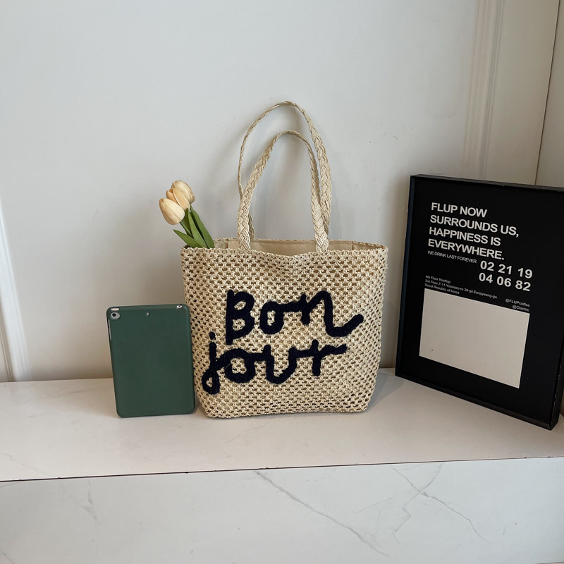 2025 Women's Summer Hollow Woven Beach Bag - Large Capacity Straw Tote for Seaside Vacation 2025 Women's Summer Hollow Woven Beach Bag - Large Capacity Straw Tote for Seaside Vacation