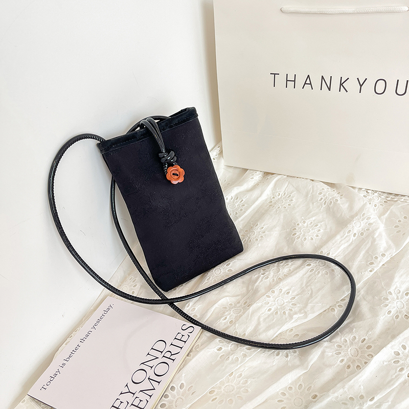 2025 Women's Summer Mini Crossbody Bag - High-End Chinese National Style Mobile Phone Bag for Walking 2025 Women's Summer Mini Crossbody Bag - High-End Chinese National Style Mobile Phone Bag for Walking