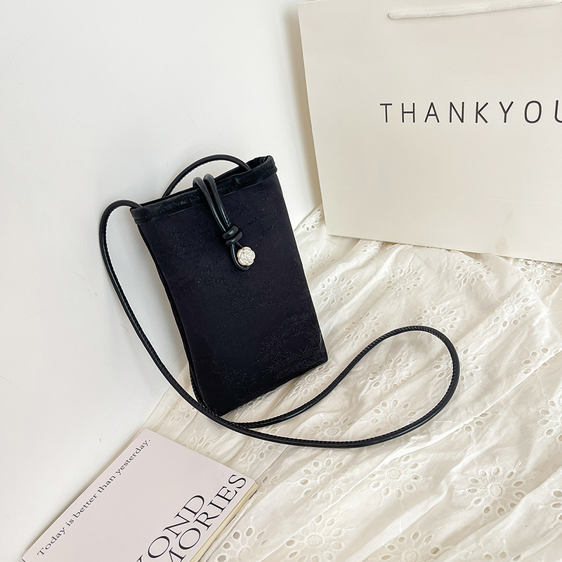 2025 Women's Summer Mini Crossbody Bag - High-End Chinese National Style Mobile Phone Bag for Walking 2025 Women's Summer Mini Crossbody Bag - High-End Chinese National Style Mobile Phone Bag for Walking