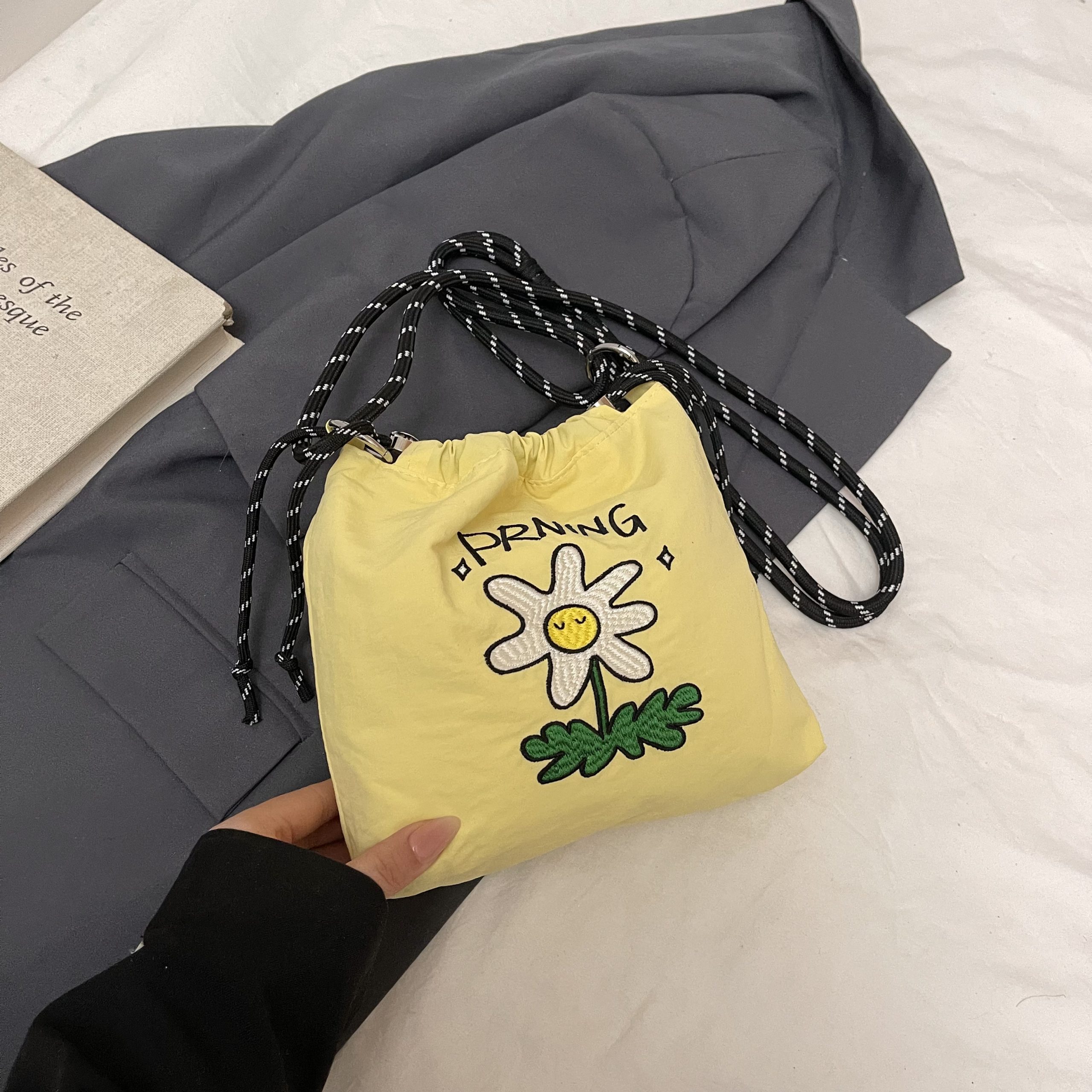 2025 Women's Summer Nylon Embroidered Canvas Drawstring Crossbody Bag - Simple Portable Phone Bag 2025 Women's Summer Nylon Embroidered Canvas Drawstring Crossbody Bag - Simple Portable Phone Bag