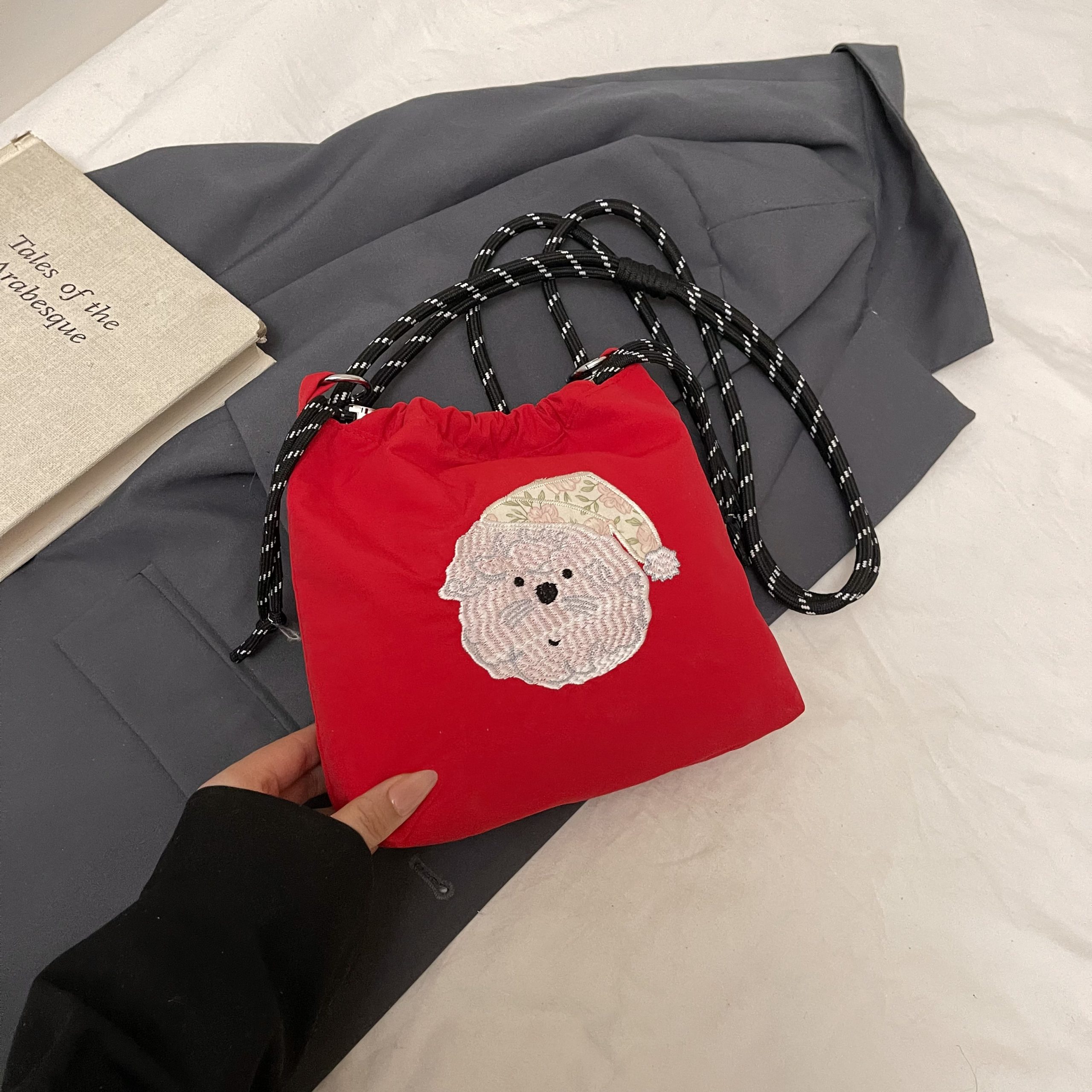 2025 Women's Summer Nylon Embroidered Canvas Drawstring Crossbody Bag - Simple Portable Phone Bag 2025 Women's Summer Nylon Embroidered Canvas Drawstring Crossbody Bag - Simple Portable Phone Bag