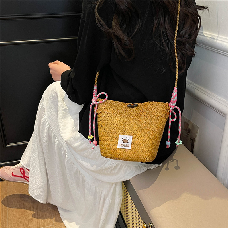 2025 Women's Summer Seaside Woven Straw Crossbody Bag - Trendy Vegetable Basket Design for Vacation & Phone Storage 2025 Women's Summer Seaside Woven Straw Crossbody Bag - Trendy Vegetable Basket Design for Vacation & Phone Storage