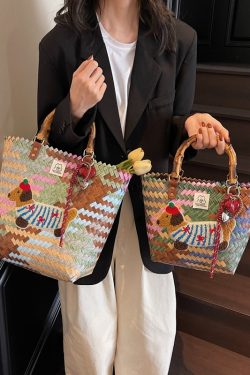 2025 Women's Summer Woven Vegetable Basket Bag - Trendy Commuter Tote, Bucket Style Straw Bag for Beach and Vacation