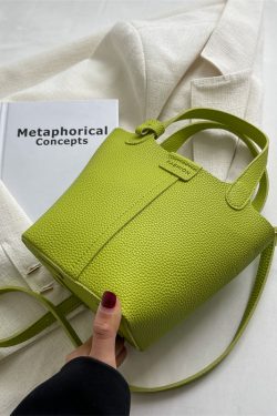 2025 Women's Versatile Fashion Bucket Bag - High-Quality Crossbody Handbag for Spring and Summer Style