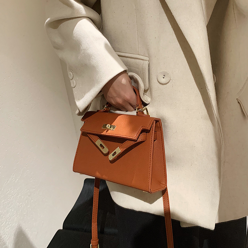 2060 High-End Women's Commuting Handbag - Versatile Spring/Summer 2025 Shoulder Crossbody Bag for Work & Everyday Use 2060 High-End Women's Commuting Handbag - Versatile Spring/Summer 2025 Shoulder Crossbody Bag for Work & Everyday Use