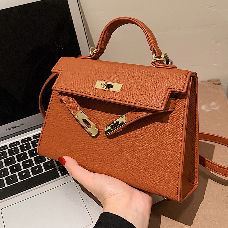 2060 High-End Women's Commuting Handbag - Versatile Spring/Summer 2025 Shoulder Crossbody Bag for Work & Everyday Use 2060 High-End Women's Commuting Handbag - Versatile Spring/Summer 2025 Shoulder Crossbody Bag for Work & Everyday Use