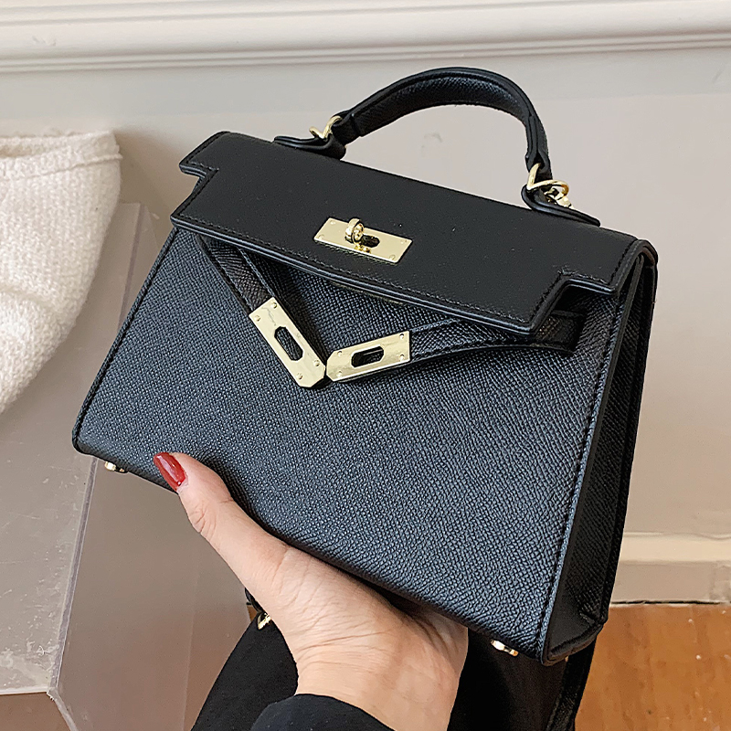 2060 High-End Women's Commuting Handbag - Versatile Spring/Summer 2025 Shoulder Crossbody Bag for Work & Everyday Use 2060 High-End Women's Commuting Handbag - Versatile Spring/Summer 2025 Shoulder Crossbody Bag for Work & Everyday Use