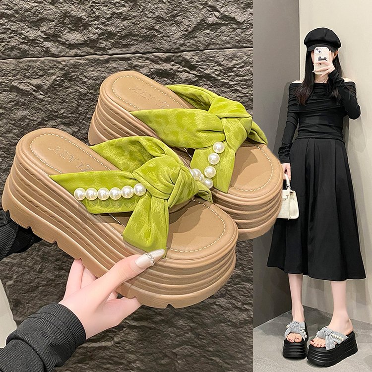 8cm Thick-Soled Pearl Slippers for Women - Summer Fairy Style Height-Increasing Beach Sandals for Outdoor Wear 8cm Thick-Soled Pearl Slippers for Women - Summer Fairy Style Height-Increasing Beach Sandals for Outdoor Wear