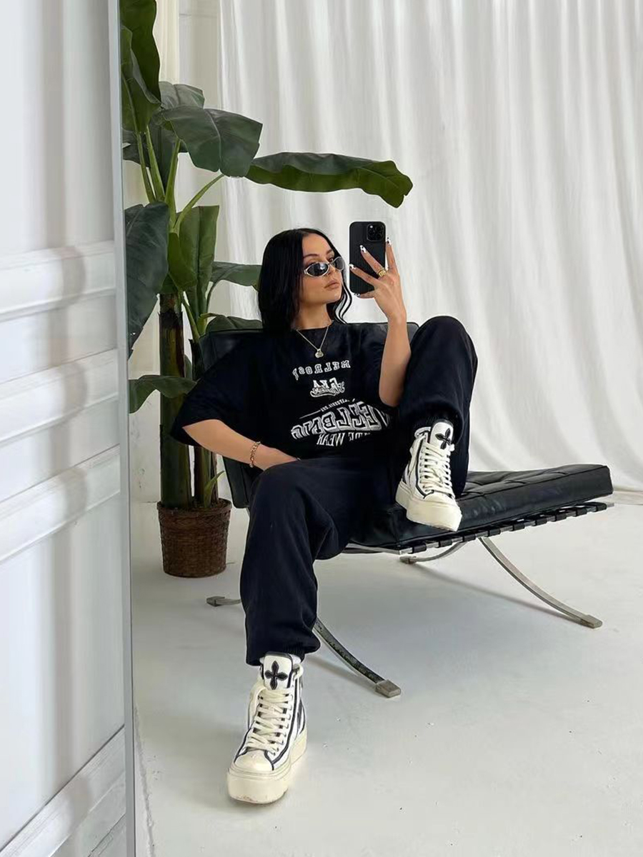 American Retro Black Letter Oversized Short Sleeve T-Shirt for Women - Summer 90s Street Style Top American Retro Black Letter Oversized Short Sleeve T-Shirt for Women - Summer 90s Street Style Top