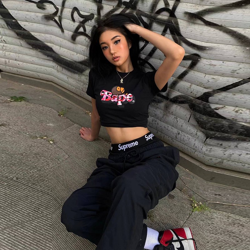 American Retro Camouflage Letter Monkey Black Slim Fit Short Sleeve T-Shirt for Women - Sweet and Spicy Y2K Style American Retro Camouflage Letter Monkey Black Slim Fit Short Sleeve T-Shirt for Women - Sweet and Spicy Y2K Style