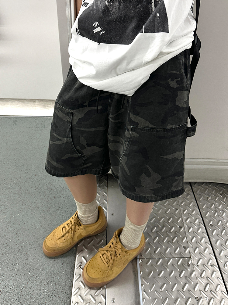 American Retro Camouflage Multi-Pocket Shorts for Men and Women - Loose Fit High Street Straight-Leg Five-Point Workwear American Retro Camouflage Multi-Pocket Shorts for Men and Women - Loose Fit High Street Straight-Leg Five-Point Workwear