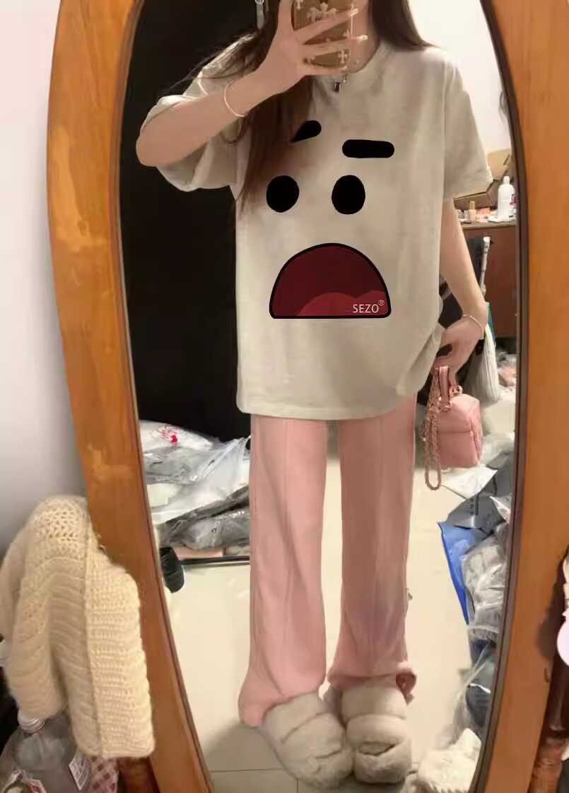 American Retro Cartoon Graphic Cotton Short-Sleeve T-Shirt for Men & Women Plus Size Loose Fit Couple Outfit American Retro Cartoon Graphic Cotton Short-Sleeve T-Shirt for Men & Women Plus Size Loose Fit Couple Outfit