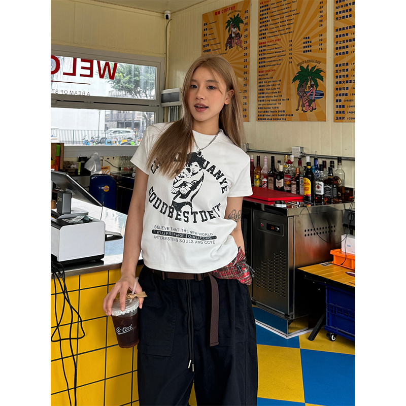 American Retro Casual Short Sleeve T-Shirt for Women - Trendy Summer Street Style Top, Versatile Everyday Wear American Retro Casual Short Sleeve T-Shirt for Women - Trendy Summer Street Style Top, Versatile Everyday Wear