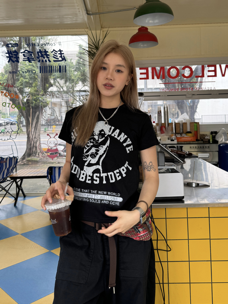 American Retro Casual Short Sleeve T-Shirt for Women - Trendy Summer Street Style Top, Versatile Everyday Wear American Retro Casual Short Sleeve T-Shirt for Women - Trendy Summer Street Style Top, Versatile Everyday Wear