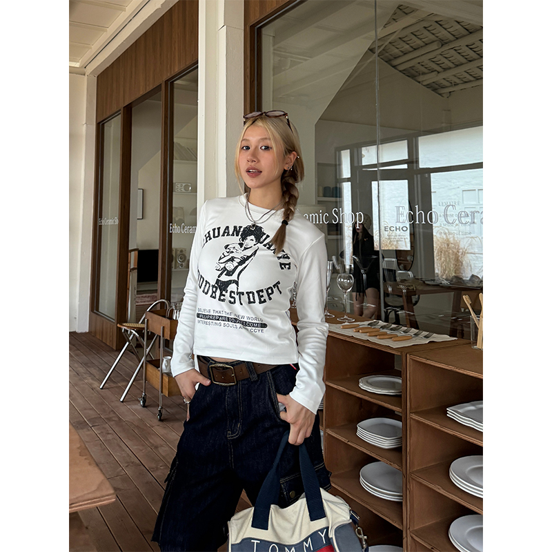 American Retro Casual Short Sleeve T-Shirt for Women - Trendy Summer Street Style Top, Versatile Everyday Wear American Retro Casual Short Sleeve T-Shirt for Women - Trendy Summer Street Style Top, Versatile Everyday Wear