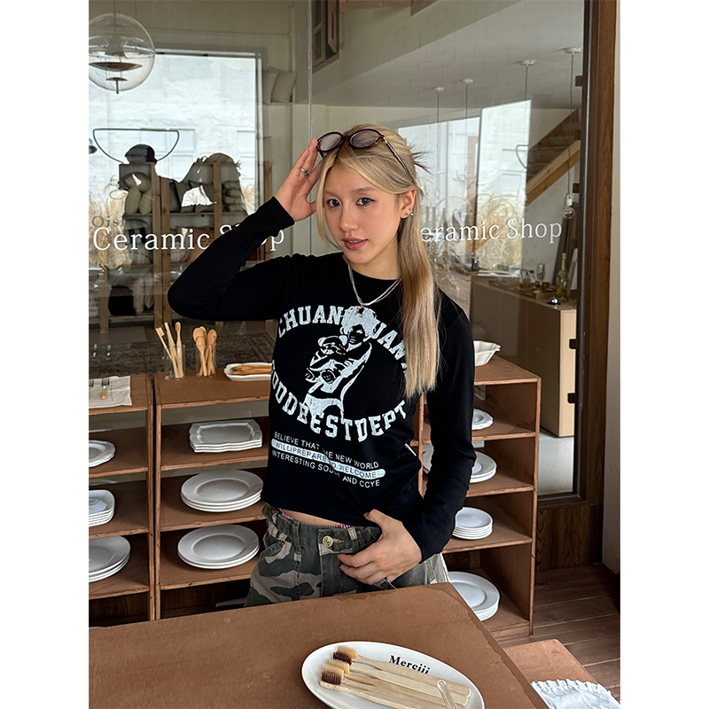 American Retro Casual Short Sleeve T-Shirt for Women - Trendy Summer Street Style Top, Versatile Everyday Wear American Retro Casual Short Sleeve T-Shirt for Women - Trendy Summer Street Style Top, Versatile Everyday Wear