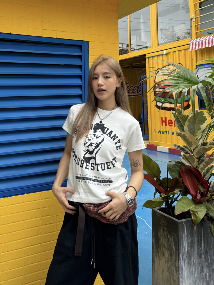 American Retro Casual Short Sleeve T-Shirt for Women - Trendy Summer Street Style Top, Versatile Everyday Wear American Retro Casual Short Sleeve T-Shirt for Women - Trendy Summer Street Style Top, Versatile Everyday Wear