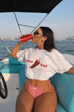 American Retro Chili Print Oversized Short-Sleeve T-Shirt for Women, Pure Cotton Spicy Girl Top, Y2K Trendy Fashion