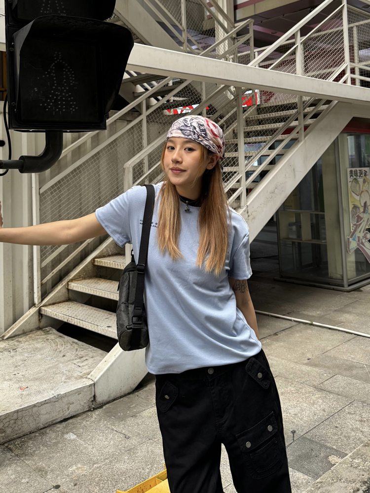 American Retro Color-Blocking Striped Short Sleeve T-Shirt with Small Collar for Women - Trendy Summer Streetwear American Retro Color-Blocking Striped Short Sleeve T-Shirt with Small Collar for Women - Trendy Summer Streetwear